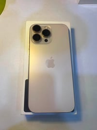 آيفون 16 برو ماكس • ٢٥٦ • بطاريه ٨٩