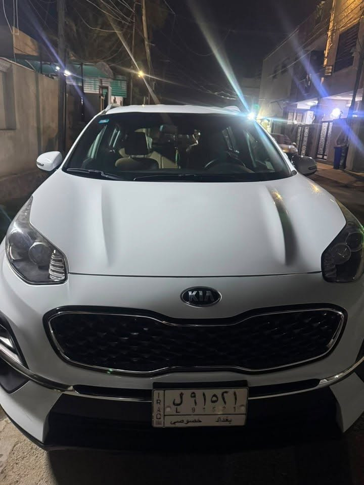 السلام عليكم سبورتج 2021 خليجي ماشيه (37) الف كم السياره بحاله الوكاله جديده حيل بيها فقط طلقه بالقماره 
مكاني بغداد حي الاعلام 
السعر :200$
***********
