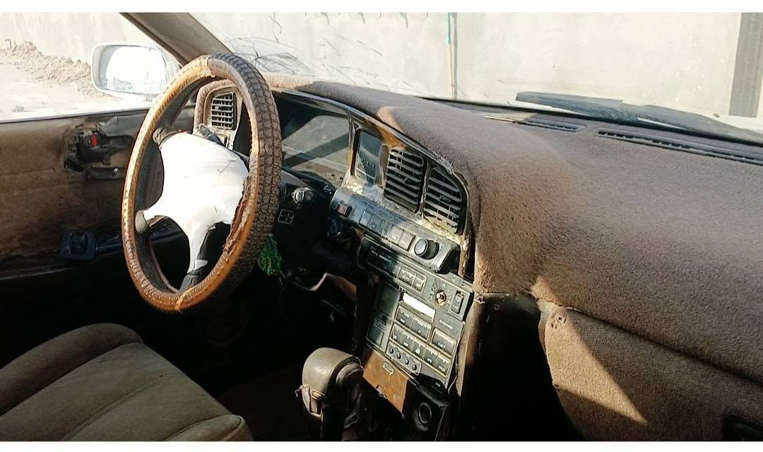 البيع مارك كصيف مكفواله من الكص والنقل والضربه   محرك وكير 2500 كير حاويه قبل سبوع مشدود محرك جديد شرط كهربايات كله شغاله تخم كشنات حاويه رقم ديالى مشروع وطني صاحبه يمي تريد تحويل او وكاله سعر  ( 22 )  وبيه مجال مكاني بصره قظاء المدينه ***********
