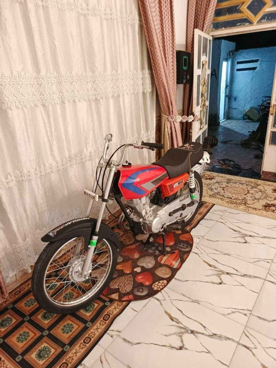 السلام عليكم
اربعه كير تعمير الشاصي 25 اسكنر وباقي التعميره كله 25 نامه اصلي نضيفه الدراجه ومامتعوبه ب650 وبيه مجال قليل الرقم ***********
