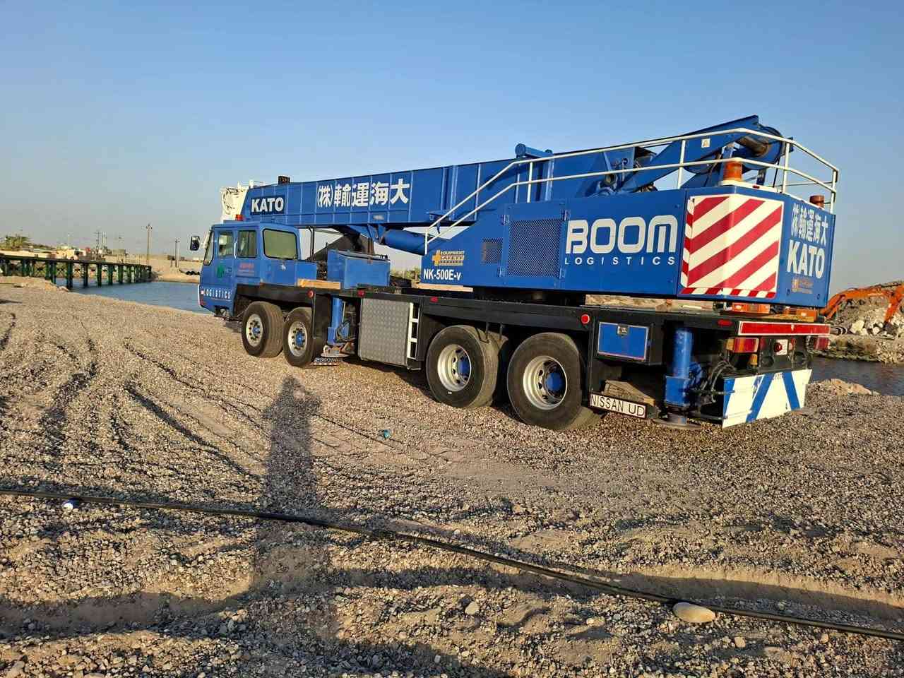 كرين للبيع كاتو  50 طن  فول سيفتي مكان الكرين في البصره للاستفسار *********** / ***********
