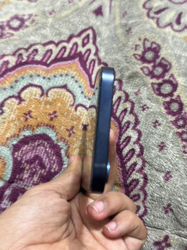 آيفون 12 • نضيف • بصرة