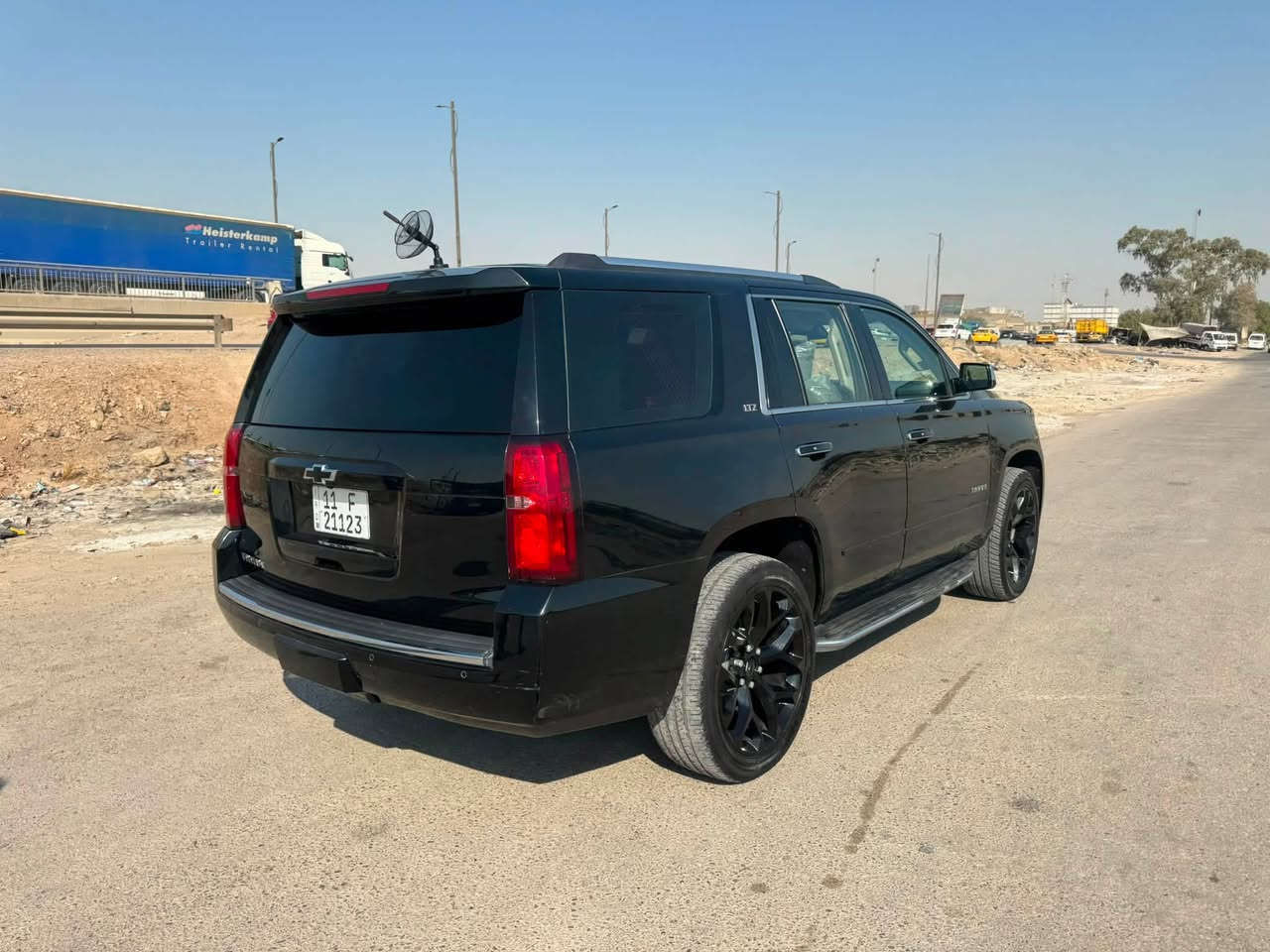 السلام عليكم السعر ٢٥٥ ورقه للبيع تاهو موديل 2015 امريكي فول مواصفات LTZ رقم بغداد بأسمي 
السيارة بدون صبغ حادثها بنيد وجاملغ الأيسر مبدلات بلاديات وبيها مكانات بارد نزلت السونر وصور الحادث
تشتغل بانزين عادي 
5 بصمات
تشغيل عن بعد فتحه
داتا شو
رادارات جانبيه
رادارات امامي وخلفي
حساسات
تحديد مسار
شاشه بالقمارهDVD
قاصه
كشنات ذاكرة
كشنات كهربائية
كشنات تدفئه تبريد
ثلاث قطع تدفئه تبريد
مري شفط
اشاير بالمري
 هيتربالمري
مري قلاب مع البك
جنطه شفط كهربائية
وبعد مواصفات هواي
مكاني بغداد الجديدة 
السعر ٢٥٥ اوبيها مجال 
*********** واتساب
