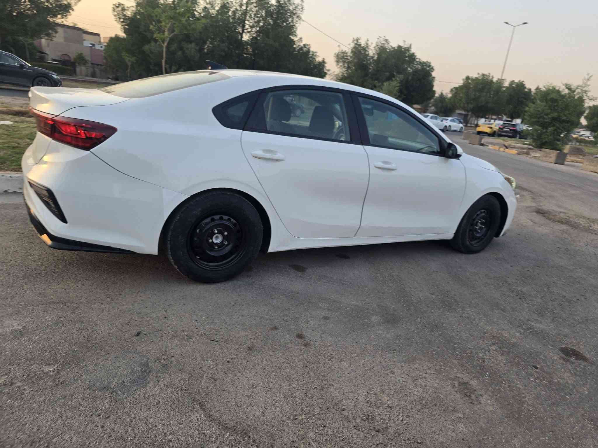 السلام عليكم .فورتي موديل.2019..
الون ابيض .مكينه 2000دوش .كير اي تي ..
حادثه من امريكا.دعاميه الاماميه فقط .وبلعراق بيه رش اثر شخوط وطخات خفيفه بدون دواخل ..اربع قطع فقط ..
وسوناره وصور حادثه بلمنشور ..
السياره جاهزه .مواصفات ..كير ثلاث وضعيات رادارامامي .
شاشه كامره تحكمات .قياده ذاتيه وبعد بيه هواي مواصفات
رقم بغداد دولي،بسمي حزه جديده سنويه جديده تحويل مباشر 
السعر (118)والشراي يدلل ..العنوان بغداد الكرخ شهداء السيديه 
قرب تقاطع درويش ولتفاصيل اكثر الاتصال على الرقم ....
***********...علي ..تحياتي للجميع .....
