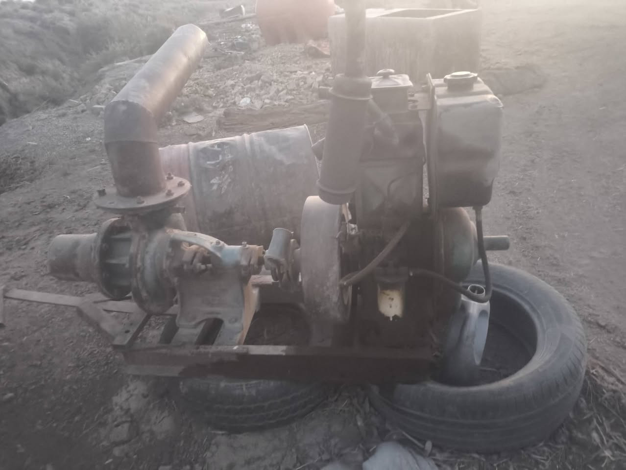 للبيع ماطور 10 6*6. السعر 350. ماطور جاهز ربع مذب علي مركه جديد خنزيره جديده. 
 *********** مكاني بابل القاسم
