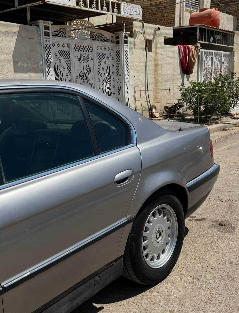 بي ام 740i خفاش 

كير مكينة 40 اصل 

حدادية امامية 100/100

حدادية خلفية نص عمر 

تخم تاير جديد

ويل بلاد نظيف 

شاشة اندرويد وكار بلي اصليه شادها بيدي 

فتحه سقف 

تبريد عوزه فقط غاز 

كهربائيات كلها شغاله 

باتري اصلي جديد 

عوزها فقط نواعم 

والداعمية مثل مموضح بلصوره 

السعر 55 وبي مجال قليل 

مكانها ميسان 

 ***********

متواجد فيس و واتساب عمارة, ميسان
