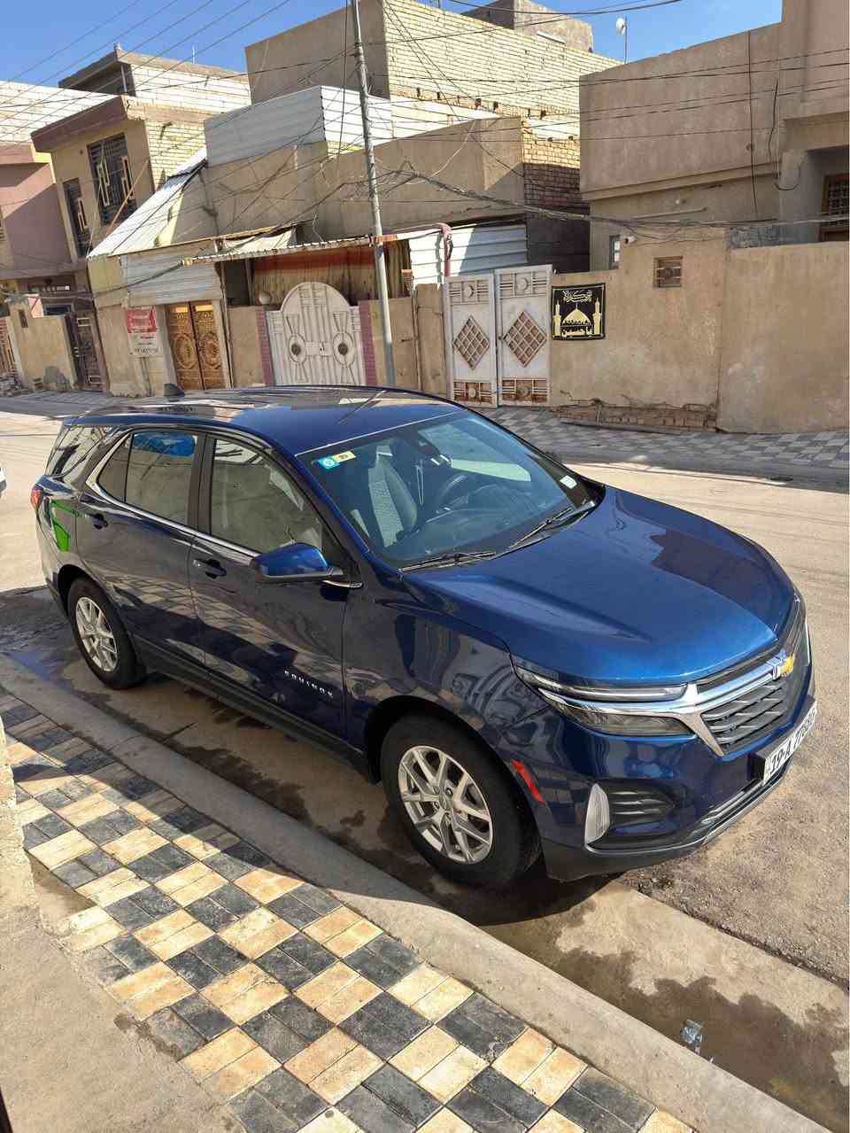 مسويلها ادامة كاملة دهن وفلتر الأصلي مال الشركة ACDelco وتنظيف البلكات ومنظف منظومة الاحتراق ومابيها اي نقص للبيع بسعر 135💲وبيها مجال بسيط
‏⠀ 
بدون ايرباگ ضربه خفيفه بالبنيد ومبدل ومصبوغ
والجنطة بيها شويه صبغ وبارد بالباب والجاملغ …
‏⠀ 
مواصفات الاكوينكس غنية عن التعريف بفئة LT موديل 2022 الدفع الرباعي AWD السيارة بأسمي تحويل مباشر ومكاني بكربلاء للتواصل / واتساب *********** كربلاء, العراق
