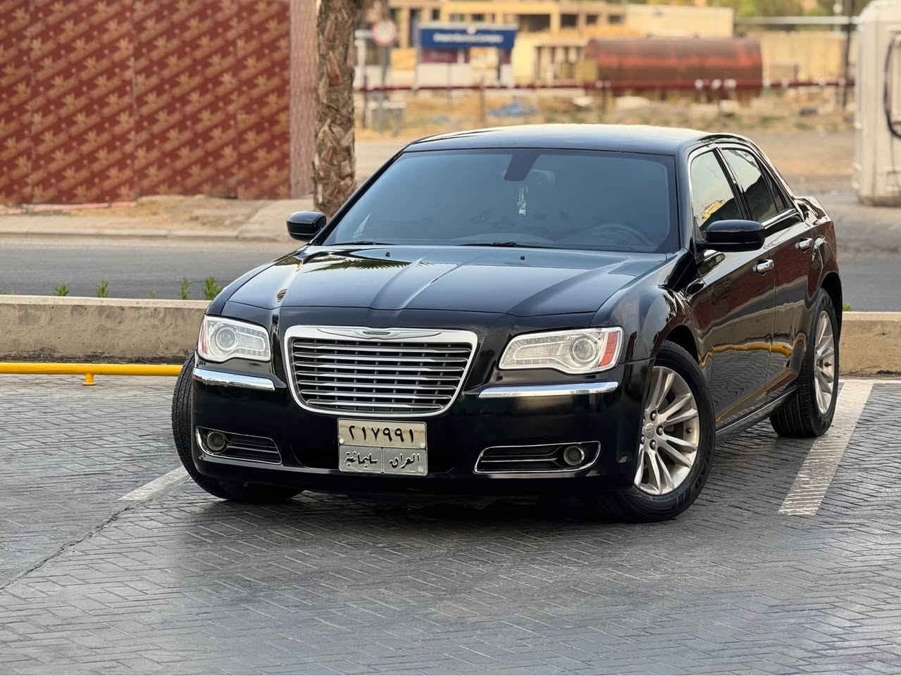 كرايسلر اوباما موديل ٢٠١٢ 
فول مواصفات ماعدة فتحة 
مواصفات خليجية سيارة 
شاشة كبير بصمة تبريد مركزي
كير محرك شرت مامفتوح 
٦ سلندر محرک ١٠٠٪١٠٠
سيارة جاملغ سكن صبغ و شبر جاملغ خلفي بدون دواخل بدون ايرباك 
بجم خلف كبس 
٢ تعديل بارد شوية 
سيارة جاهيزة رقم سليمانية رقم قديم 
تحويل وكالة شرت 
٢٠٠ الف غرامة نزل سعر 
مكان اربيل 
رقم موبايل:*********** 
عندي فايبر او واتساب 
سعر:١٤٣ مجال قليل 

سلام علیک
ئۆباما مۆدیل ٢٠١٢ 
پینج مواسفاتی خەلیجی 
بەسمە شاشە گەورە 
مرکزی شغال ئاوینە هیتەر 
 بۆیاخ چاملخی سەکن بۆیاخە 
چامخلی دواوەش بستیک سەر تایە بۆیاخە 
٢ جێش تحدیلە لەدەرگای سەکن 
بێ لێدران بئ ئیرباگ 
بەشەرت
رەقەم سلیمانیە 
تحویل وکالە بەشەرت 
٢٠٠ هەزار غرامەیی لەسەرە 
دوای محامەلە دەگەرینمەوە 
شەش پستنە 
مەکینەو گیر بەشەرت 
نەکرایتەوە 
لەهەولێرە سەیارەکە
ژمارە مۆبایل :*********** 
ڤایبەرو واتساپی لەسەرە 
نرخی:١٤٣ مەجالیکی برایانە هەرزانترین سعری بازاڕە أربيل, العراق

