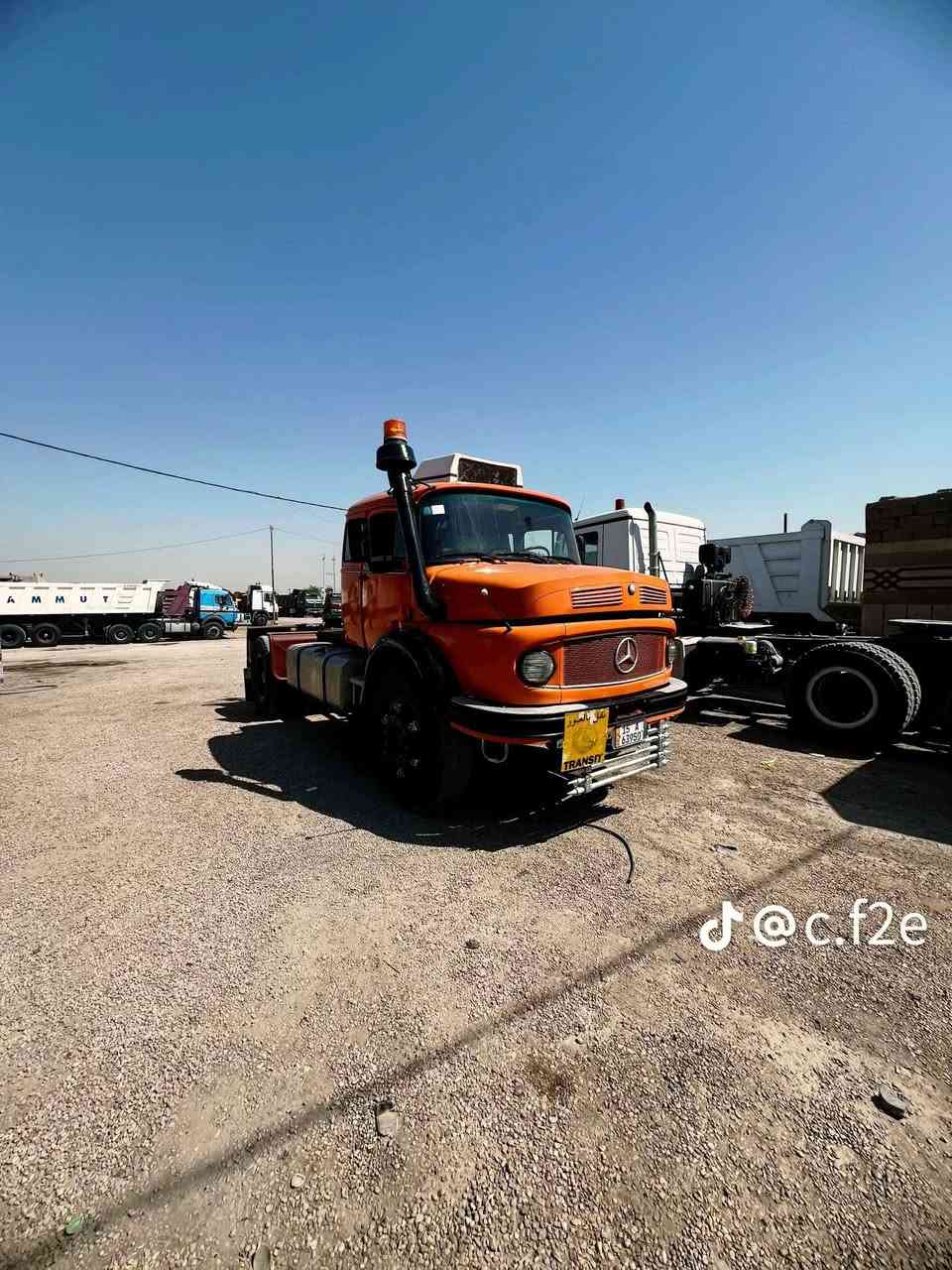 اقجم سوبر موديل 1982 كير 111 فقصتين اكسل 18 رقم انكليزي ثلاث لوحات مسجله حوضية وقود
***********

نص مكتوب في الصور:
- @c.f2e