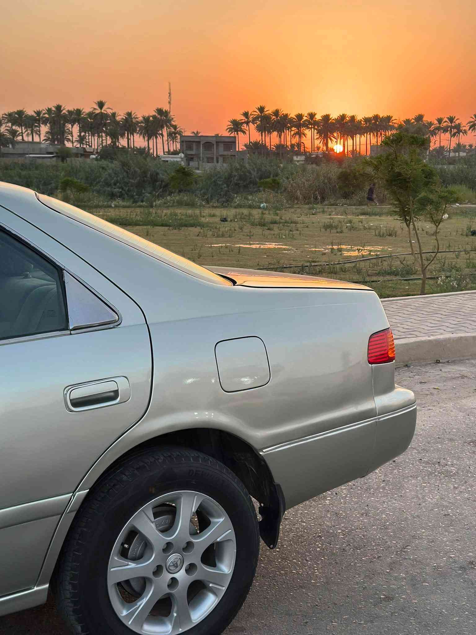 السلام عليكم
كامري 2000 رقم بغداد دولي 

وارد امريكي بدون حادث فقط مصبوغه أثر جراد 

محرك 2200 ابو الكف المرغوب گير تبريد خير من الله 

الرقم ***********

#مكلف_بالنشر
