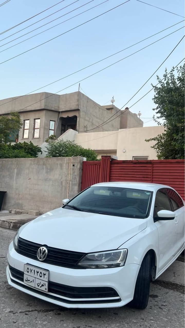 جیتاا ٢٠١٨ ئەمریکی مەکینە ١٤و تۆربۆ بێ کێشەیە سەیارەکە هەمو شتی بە شەرتە بە نزبەت سبوغیشی  ٤ پارچەی هەیە بێ داخیلی بێ ئیرباگ هەتا ئێرباگی شانیشی نەتەقیوە سعریشی. داوای ١١٠$ و مەعمەلەی لێ دەکەین  *********** الشيخان, نينوى
