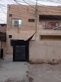 بيت للايجار بلنفط بقرب المستوصف بشارع افران البركه طابق ارضي استقبال ك...