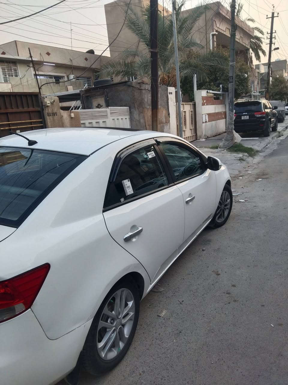 كيا سيراتو موديل ١١خليحي رقم سلمانيه سياره بسمي هزه جديده تخم تاير كير محرك تبريد تدفه كهربائيات على على وضع شركه بيها صبغ ثلاث قطع بنديد جملخات اماميه سياره سعر ٨٣ بيه مجال ماشيه ١٦٠ سياره جديده احلى من صور كلشي موضح بافديو مكاني بغداد عامريه رقم الهاتف ***********
