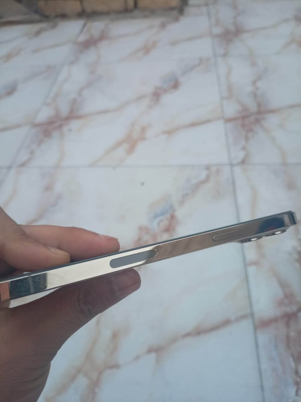 ايفون 12 برو ماكس
ذاكرة ٢٥٦ 
مبدل شاشه ٣ خيارات 
٤٠٠ عنوان بصرة حيانية
***********

