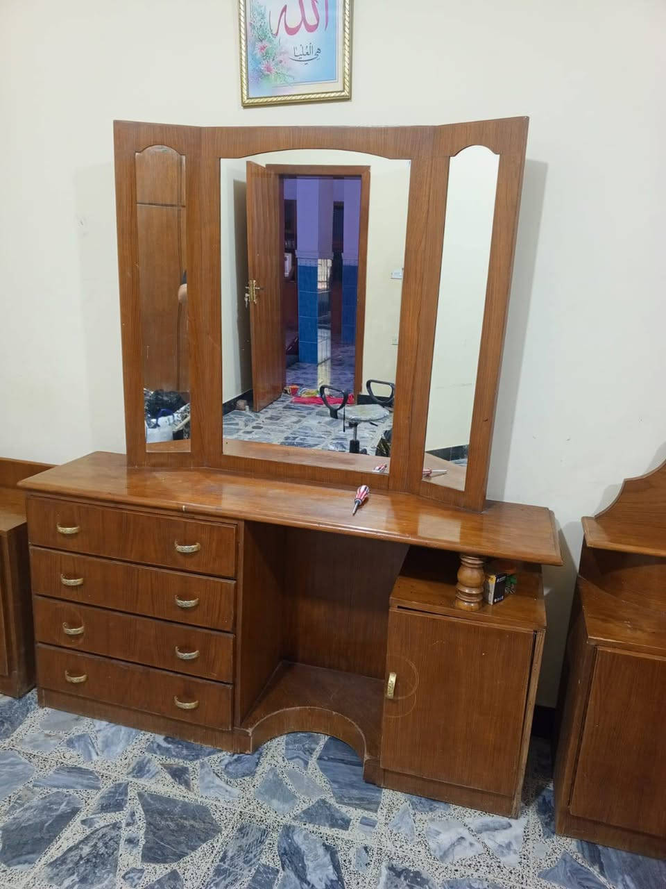 خشاب البيع
رقم ***********
