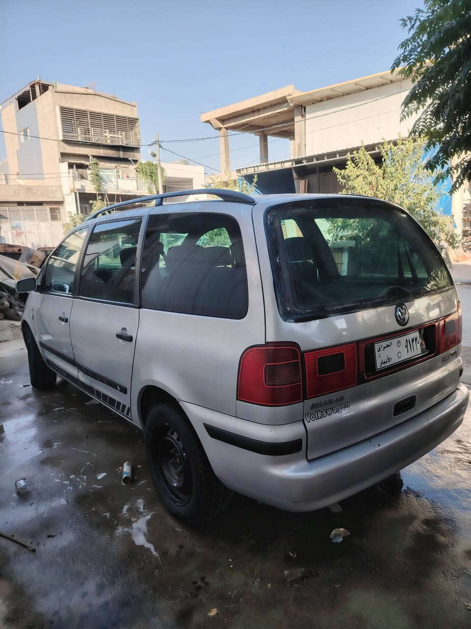 فولکس واگن شاران 2002 ئارمی پلاستیکی هەولێر، گێڕ و مەکینەی گۆڕاوە بە کامری بێ عەیب ، گێر عادیە، ۷ کوشنە سەیارەیەکی خێزانی زۆر پاک .
سلێمانی ***********
فولکس واگن شاران 2002 ئارمی پلاستیکی هەولێر، گێڕ و مەکینەی گۆڕاوە بە کامری بێ عەیب ، گێر عادیە، ۷ کوشنە سەیارەیەکی خێزانی زۆر پاک .
