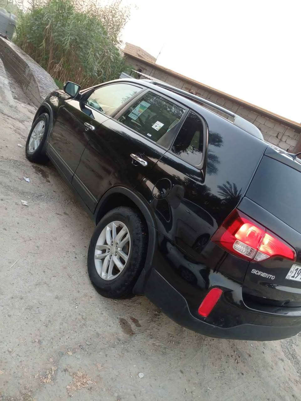 السلام عليكم سورنتو موديل 2014 نص فول مكينه 2400 أربعة سلندر تحكم جهتين اشاير بالمري أربعة دسك داخل عسلي خمسة ويل كب حساس خلفي لد امامي خلفي مكينه كير حداديه تخم تاير تبريد كهربائيات كله جديد بيه قطعتين صبغ بدون أي ظرر داخلي رقم كربلاء جديد هزه جديده تحويل مباشر السعر 123 بيه مجال مكان السيارة كربلاء *********** كربلاء, العراق
