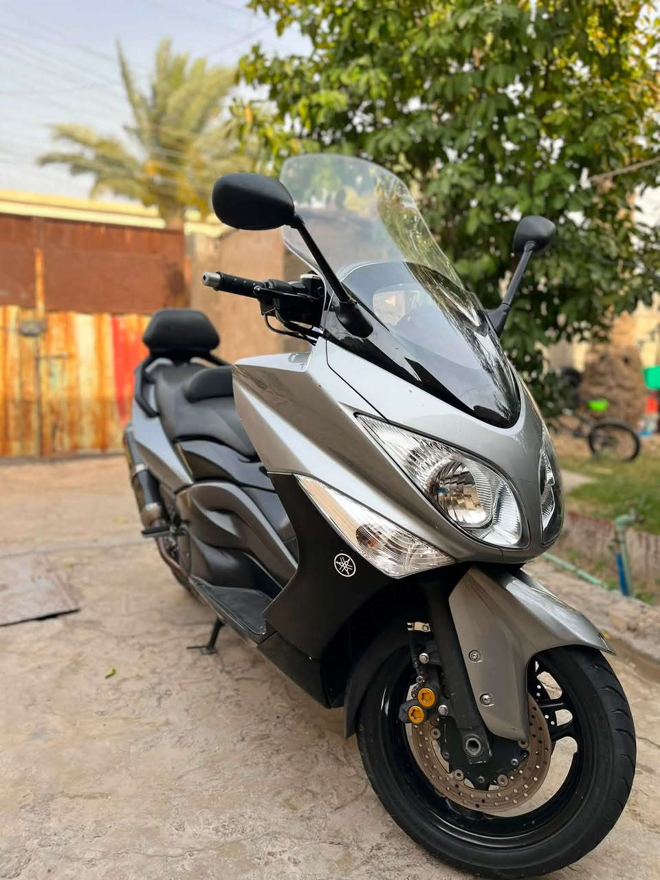Tmax 500 2011
دراجه مكفوله من كل النواحي 
تدفه يدات 
تجوه اصليه 
كلج مالوسي 
صالنصه رياضي 
زوج تايرات جديد
ممشاه  46 km 
عنوان بغداد 
***********وتساب
***********📞
