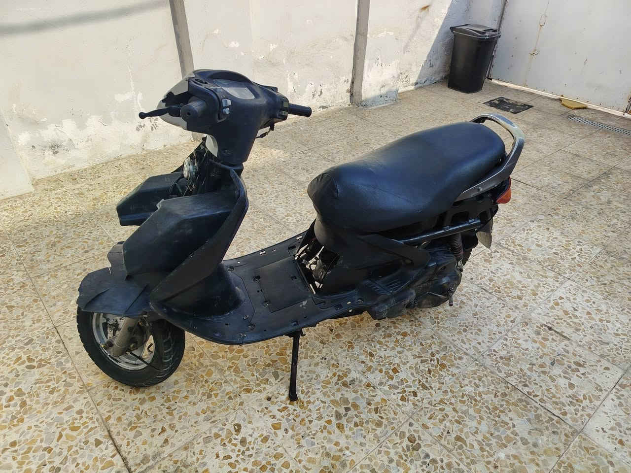 سلام عليكم دراجه فراشه للبيع نضافه فول مكنه خرسه. مجفته تجفيت اصلي الكهربائيات كلها شغاله نكره سلف السعر 250 قفل مكاني نجف حي الميلاد ***********
