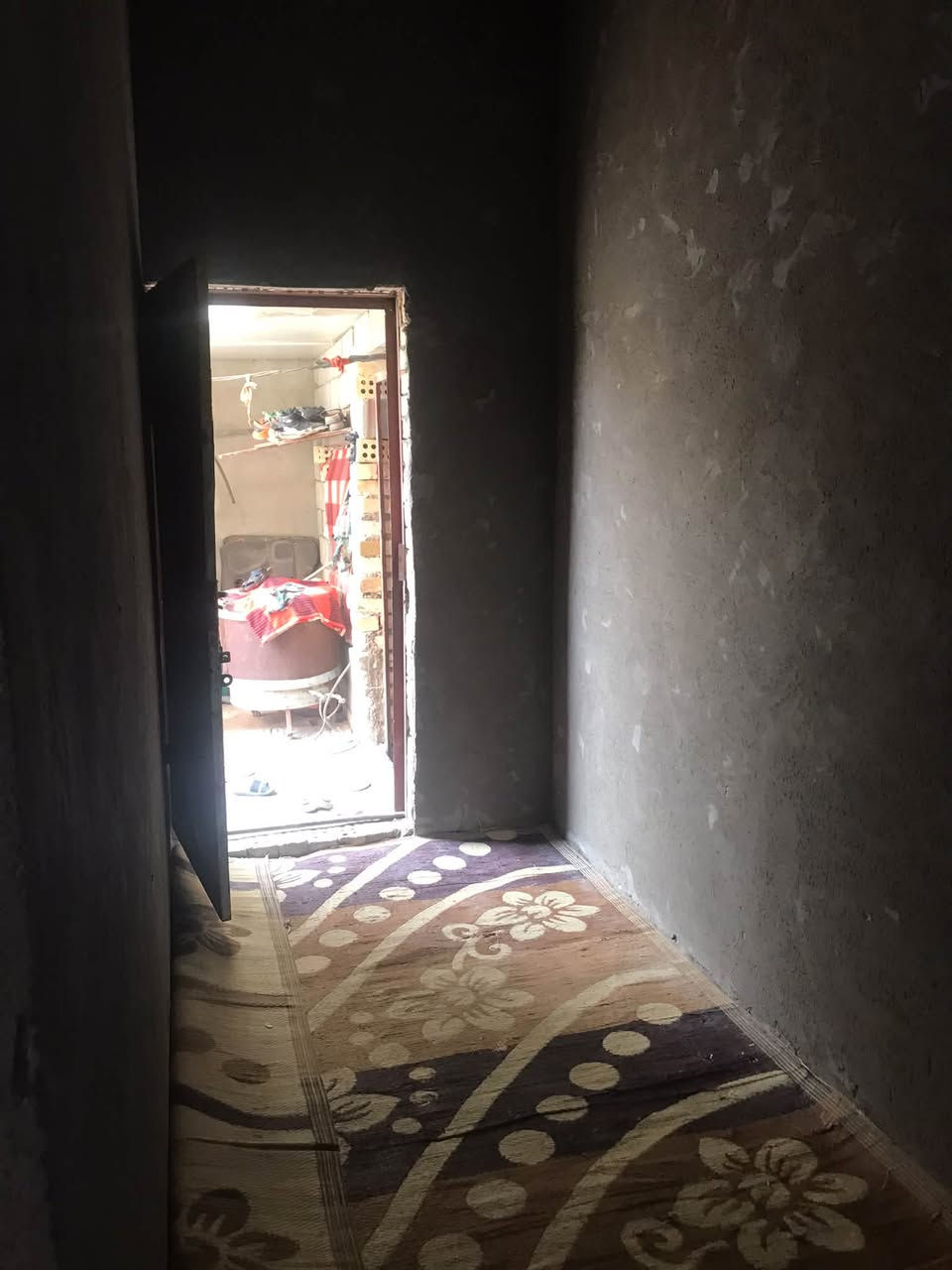 بيت زراعي • ٣٠٠م • قرب مدرسة الصبور