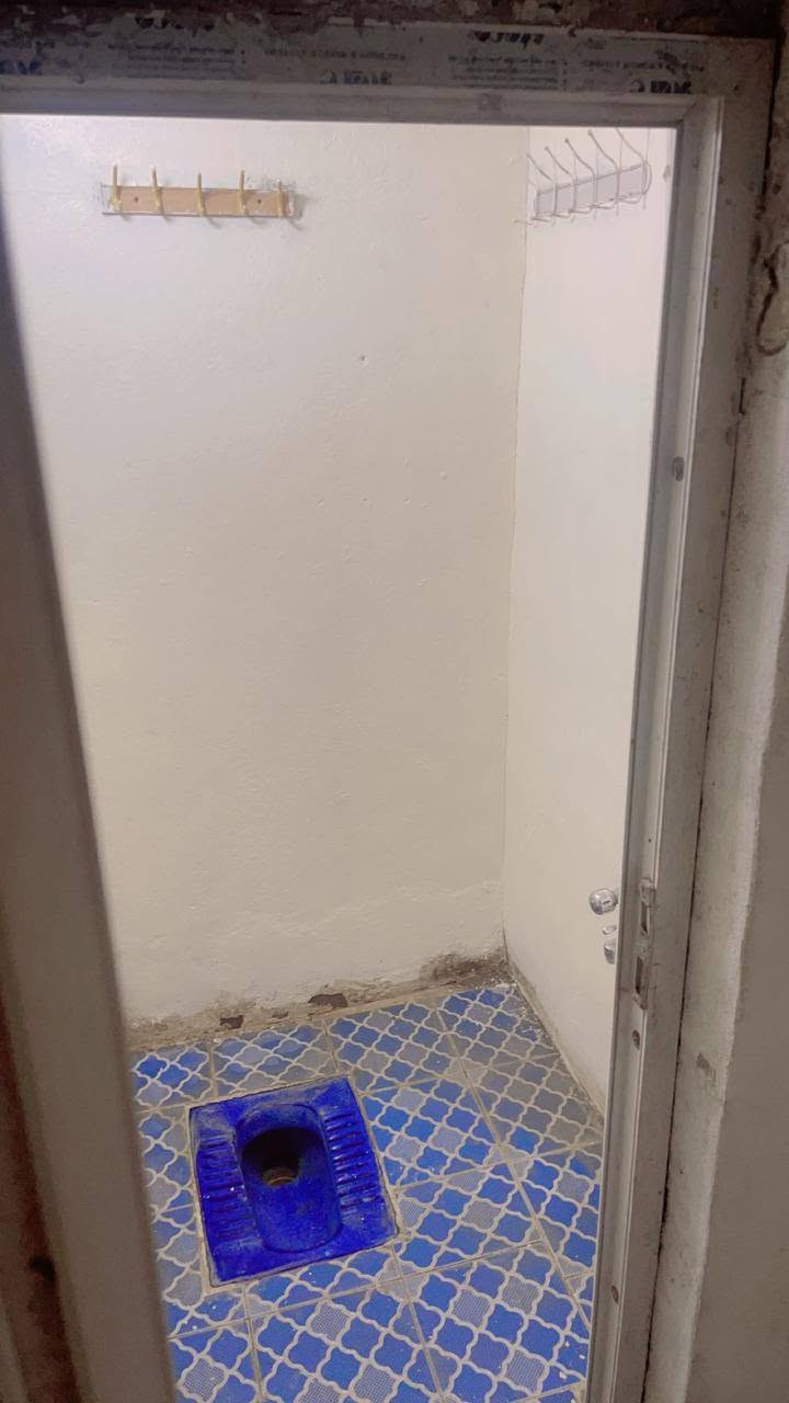 نص قطعه شرگ
مدينة الصدر
قطاع39  
غرفتين نوم وصاله واستقبال 
3حمامات 
المساحه 75مترا 
سند 25 مفروزه ومستقله  بالفرع العريض
رابع بيت عن شارع الفلاح الرئيسي مقابل جامع علي الاكبر

اي استفسار تفضل واتساب :- ***********

#بيت_للبيع #مدينة_الصدر #عقار_للبيع
