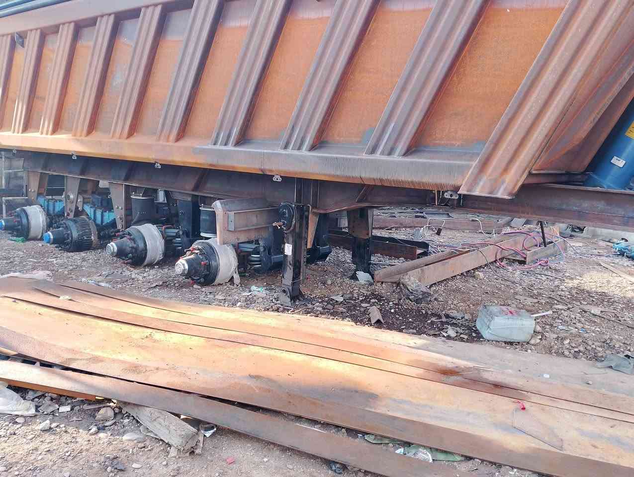 حداده عامه عرباين ماموت وماكنيسان ذرعا 30متر شاصي 16شريط12 كاعيه 8ملم صفاح 6ملم/***********
