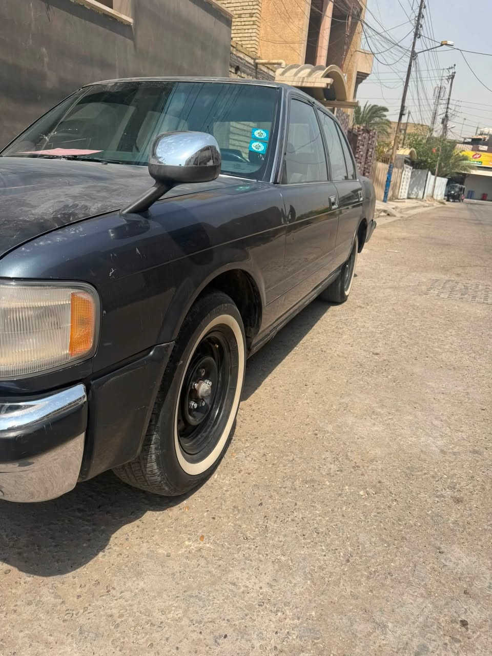السلام عليكم 
سياره كراون ديلوكس
موديل 1994
العنوان بغداد 
للاتصال ***********
