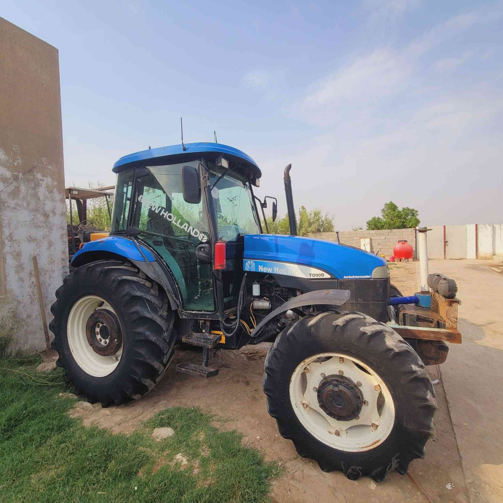 سلام عليكم نيوهلند لبيع TD90D سوبر مكفوله عامه تخم تاير أمامي ***********/***********مكان واسط دجيلي ال ستفسار نتصال
