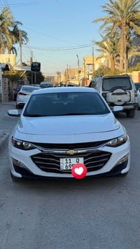 للبيع فقط ماليبو 2023 LT  لون ابيض   ماشيه 29 mi  قابل لزياده  الضرر//...