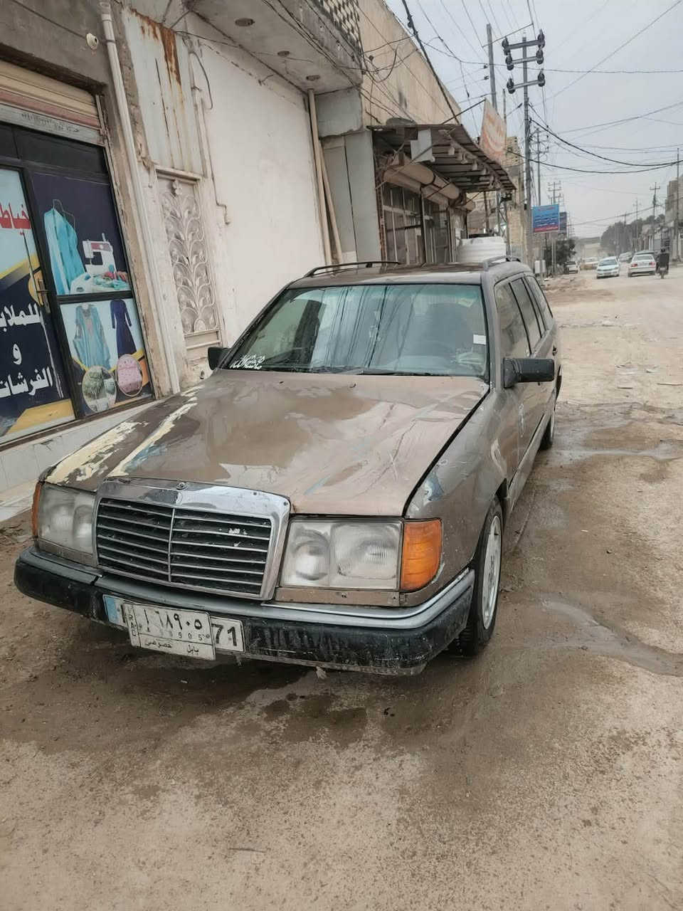 السلام عليكم مارسيدس ستيشن موديل 1987 مكينه وگير رئاسي 3000 بيها خيط تبخير قواعد الدبل الامامي مصلحات رقم بابل مشروع وطني راعيها موجود لليريد مداور مكان نجف السعر23وبيها مجال لاستفسار ***********
