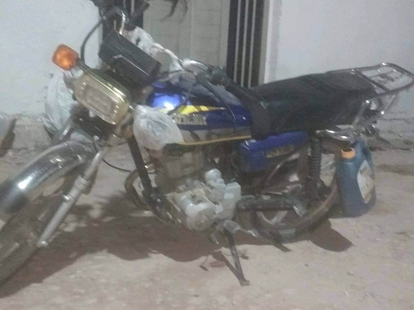 سلام عليكم دراجه ايراني للبيع بيهه أوراق السعر 450 وبيهه مجال حك الجيه رقم الهاتف *********** متواجد فقط واتساب