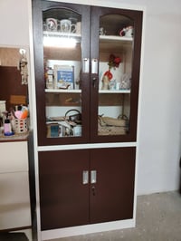ميز قراءة • دولاب • مستعمل قليل