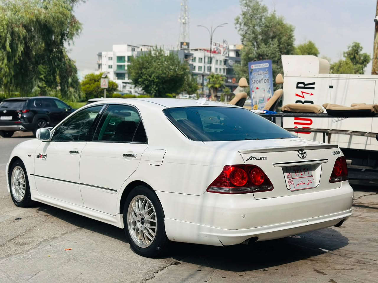 شاهينه  سپورت براوه براوه 
مه كينه ١٨٠بجوك به بجوك 
دوو پارچه بوياغ ناو ده ري لوك لوك ساج زه رد 
نمونه ي جواني بانزين هه ر ناخوا مه كينه و گيرو لوك
ويلي سبورت بالي سه ر سنوق لايت ناوجه ي كيور مه زبوت ئاوينه باتمان هيج گلوپيكي ئيش ناكات مه زبوته سه ياره كه ماشه الله شوين سليماني 
سه عري ٥٠$مه عمه له (***********)
