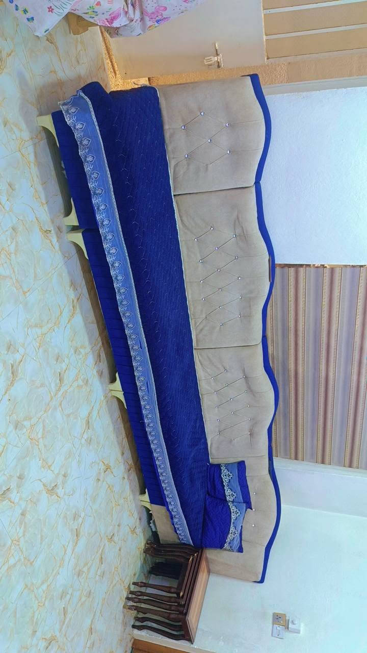 طخم • ٦٧٠متر • ميز وطبلات