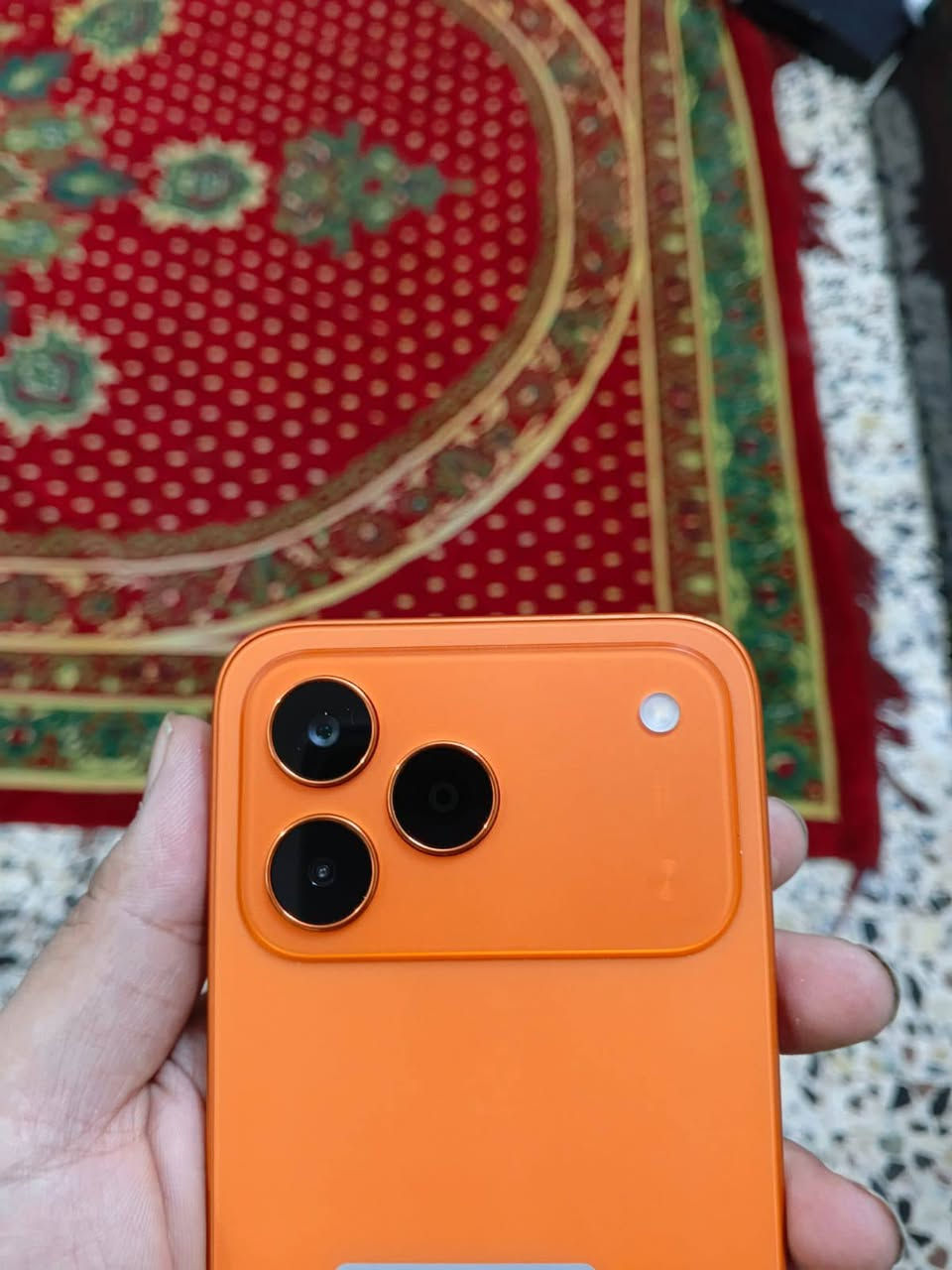 نضيف • مع الكارتونه والشاحن • مدينة الصدر
