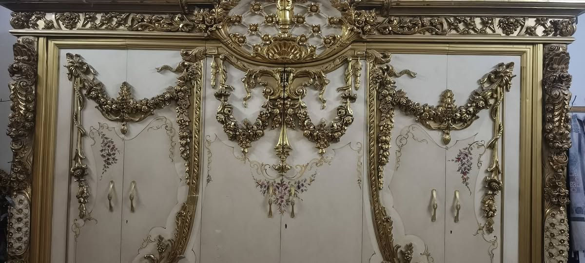 غرفه نوم مصريه الخشب زان ٧ قطع سعره مليونين ونص الاتصال على الرقم ***********
