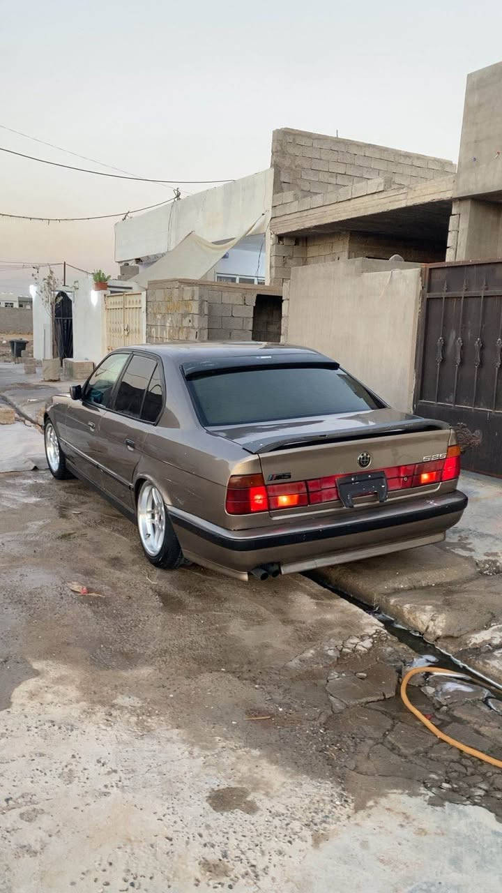 بي إم • ١٩٩٠ • اوتوماتيك