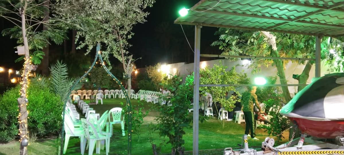 يوجد لدينا مزارع اجار حجز حفلات مناسبات صباحي ومسائي اخوان كلشي يتوفر بداخل مزرعة حبايب حفلات يمي اخوكم الفنان مرتضى الغريب متعهد 3 مزارع عنوان ابو عيثة تعال يمي شلع عيوني ***********5 بإدارة مرتضى كرادي واساب موجود

نص مكتوب في الصور:
- ١٢:٠٤ ٢٠٢٦/٠٣/٢٨
- TECNO
- SPARK 30c
- واتساب للأعمال أيكونة المجم +964 778 . الآن كمجموعة كتب
