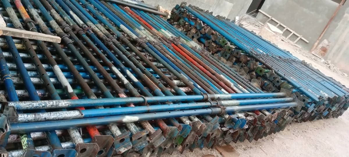 جكات حاظن للبيع سن خشن ثقيل نظيفات حيل عدد 350 جك مكاني حله الاتصال ***********
