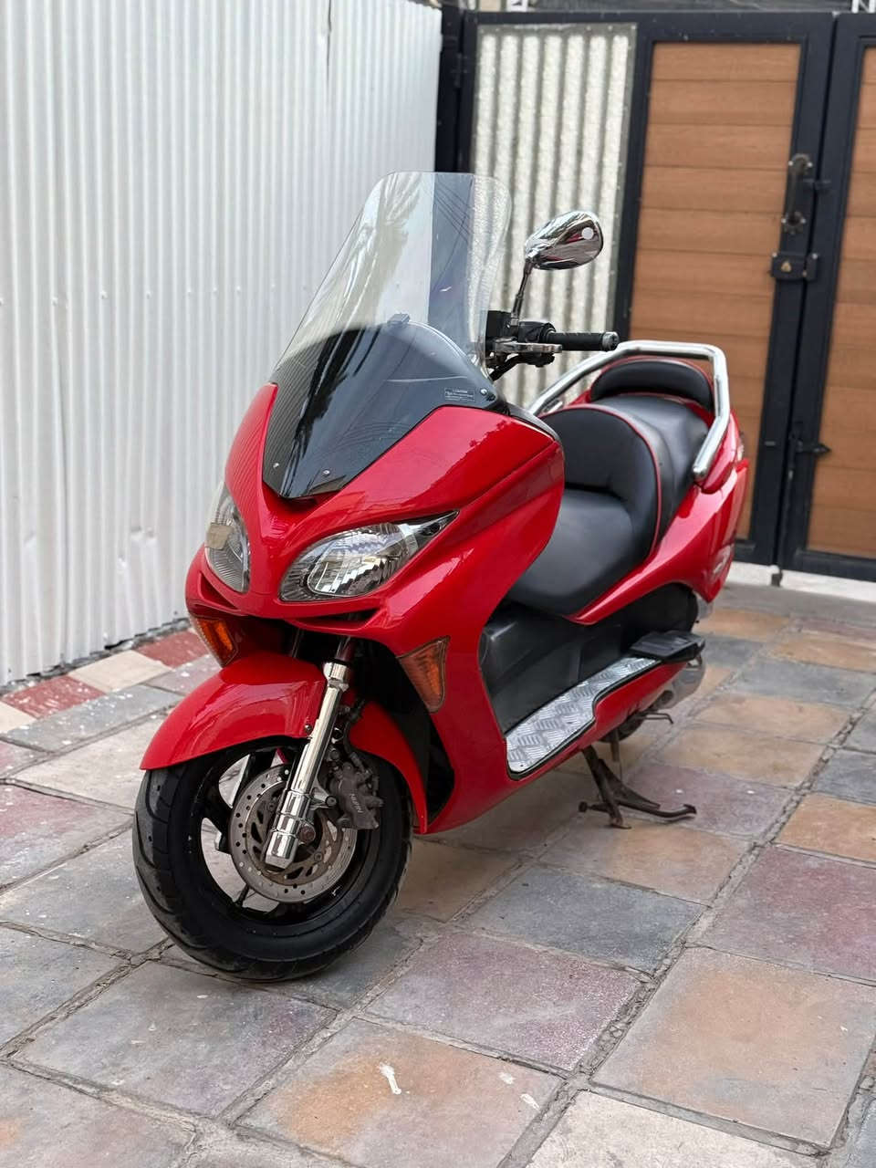 فورزا09 7 كير4 تحويلات + sport
/بصمه وحده +جانة طويلة اصلية + دبلات نيكل + Gps+ جداحة بجكمجة+ يدات بريك وسيدة سايد بريك ودوس وقبق الكلجات والشوتهة سستم نيكل كامل + زنون ثلجي اصلي وياها + تجوة + اكزوز ماركة صوتها كلش حلو ماشية ٤١ الف كيلو 

ملاحض : اوراقها كاملة + صورها اليوم مصورهن يعني تجي تلكاها نفس الصور حبة اختلاف ماڪꪆَ + صور مكينتها موجودة  

مكينه  ممفتوحه  / كلجات كفاله جويتر واحد ونص  جيب فيترك وتعال افحص على راحتك 

لون احمر    / نضافه٩٠٪؜ 

شلعه معدل قويه / كهربائيات كلها شغال / تراي يخبل ونعومه فول 

ملاحضه : دراجه حلوه ونضيفه ومداريها جيب  فيتر وتعال كلبها على راحتك 

سعرها ( مليون و٣٠٠ ) مكاني بغداد البنوك او الشعب  

للاستفسار  : هـ ***********
