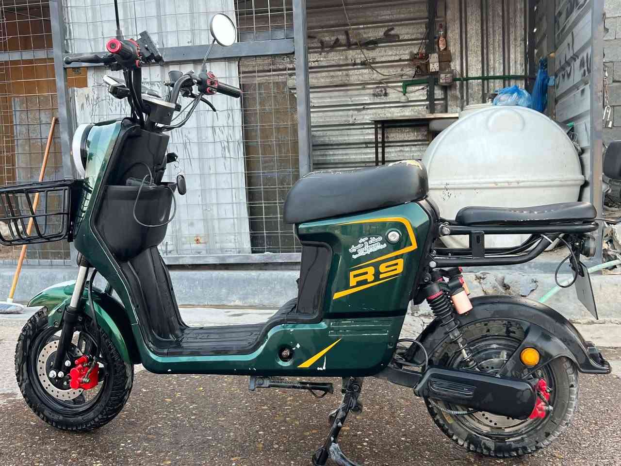 دراجه R9 موديل 2023 بطاريات عدد 5 السعر 400 وبيها مجال الاتصال ع الرقم  ***********
