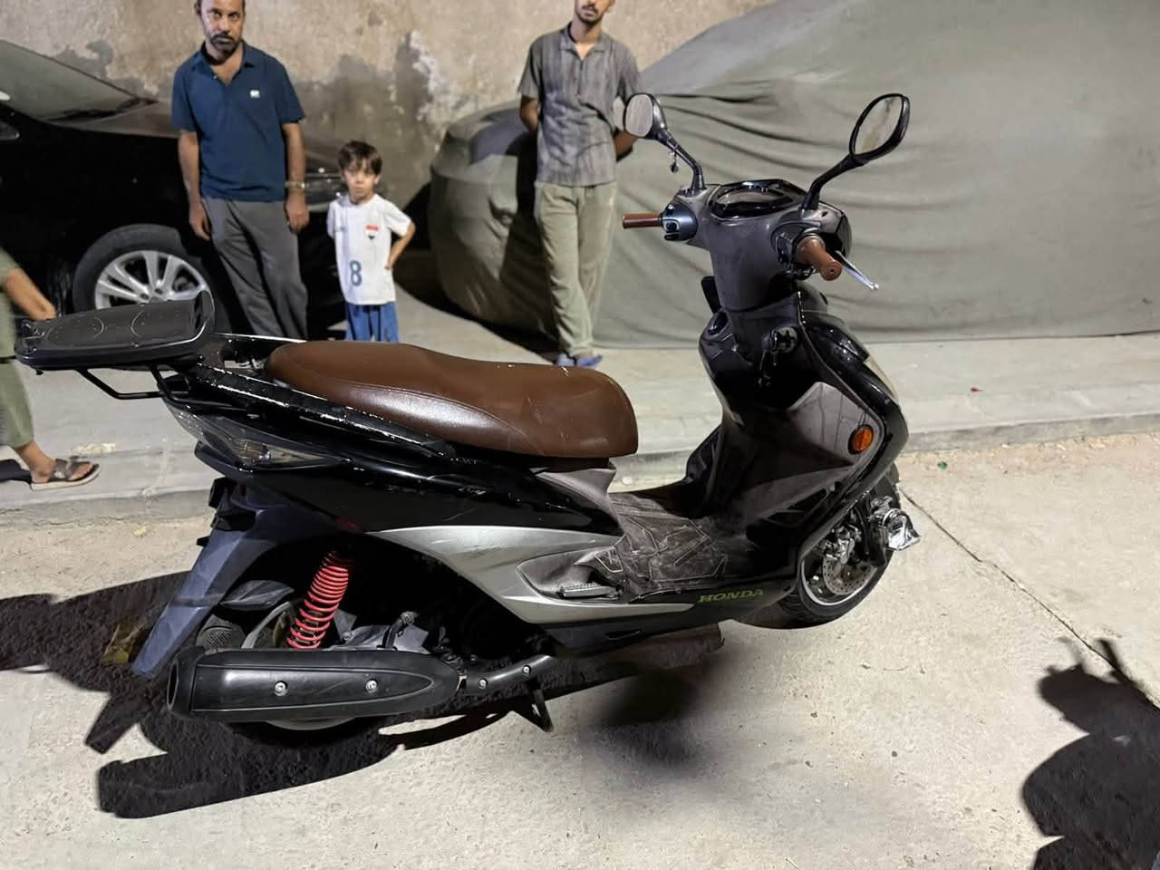الله بلخير شباب حبايب قلبي دراجة سكنس لد بحالة الوكالة الدراجة ما متعوبة وكلشي ما مبدل بيهة دراجة خير من الله اكبر فيتر جيبة وتعال مكاني بغداد رشاد للستفسار على رقم تلفون اتصال او واتساب فقط *********** السعر خاص
