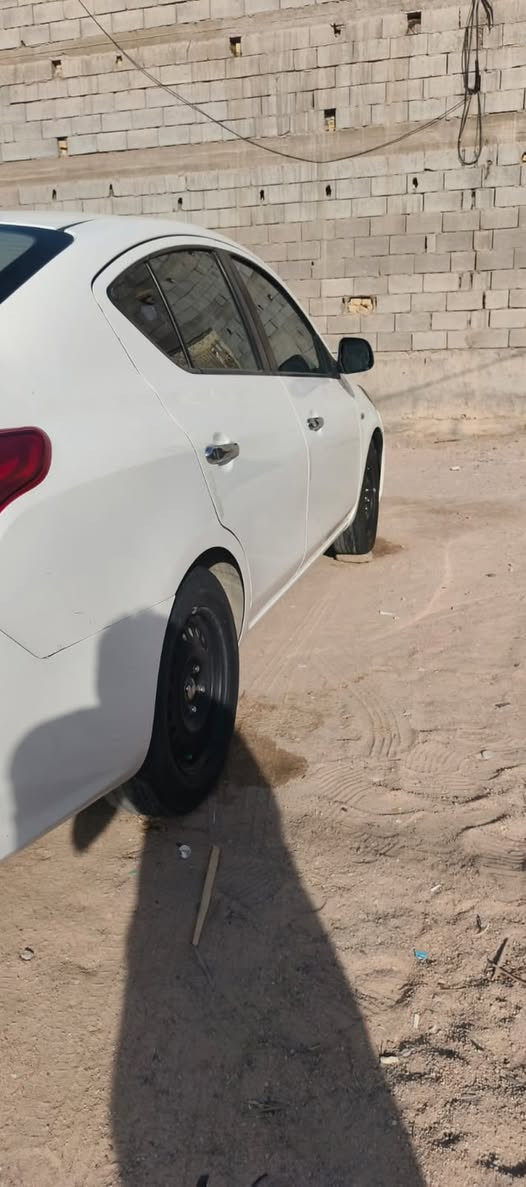 السلام عليكم
سياره نيسان سني مديل 2024 سياره نوع هندي ام البليته الزركه سياره كير و مكينه وتبريد كفاله تبديل باب خلف السائق شويه رصعه بلمدكر الخلفي السعر 112ورقه بيه مجال قليل المكان البصره الزبير ….***********
