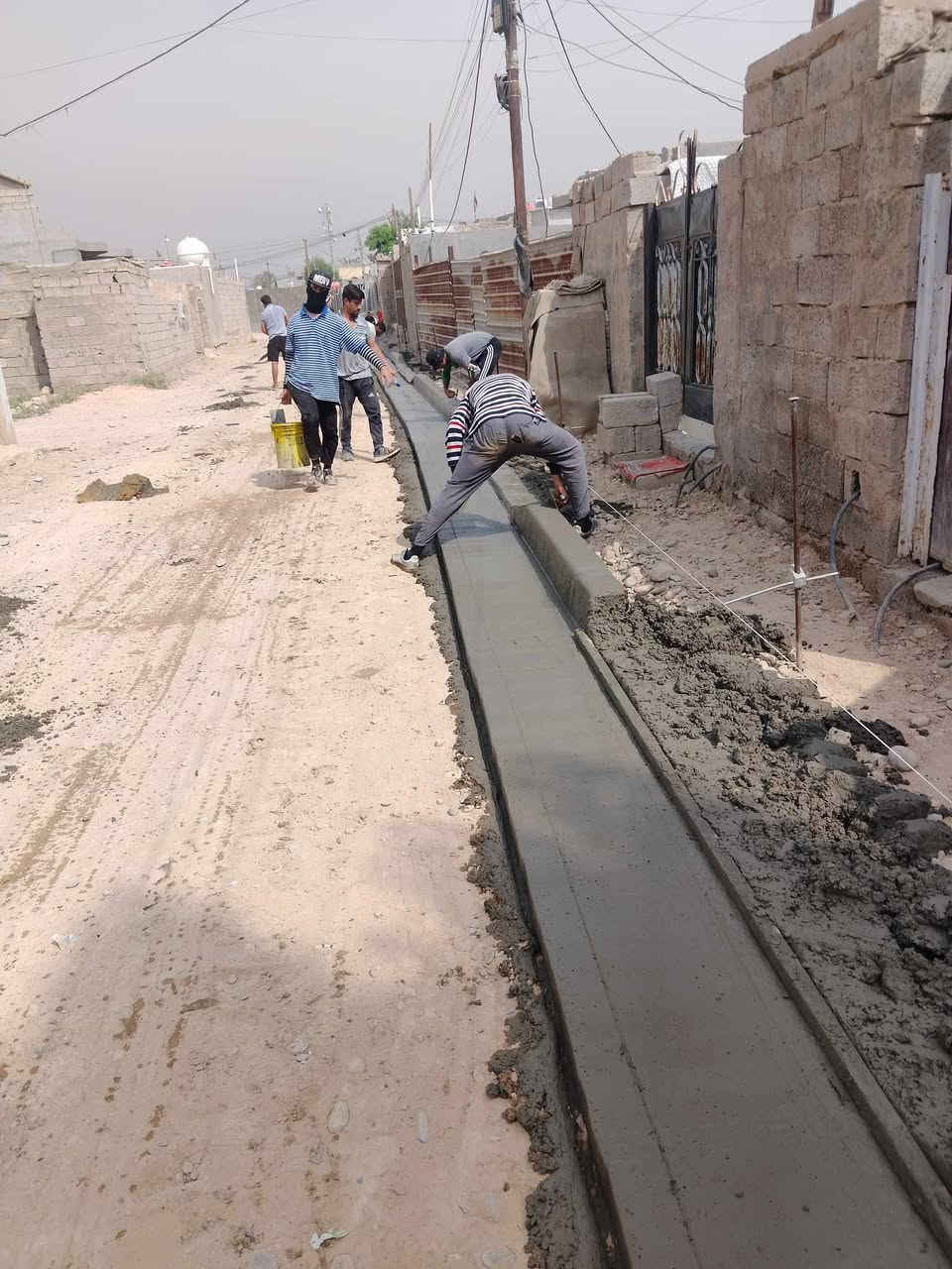 "راس الحكمة مخافة الله الصدق شعارنا"
مستعدون لتنفيذ كافة المشاريع صب وسقل هليكوبتر كافة محافظات العراق وباسعار  مناسبه حسب العمل.  مستعدين صب وسقل الارضيات والجملونات والبنزين خانه في جميع محافظات العراق 
 #العمل
للإستفسار المراسلة على الواتساب او الاتصال:
***********////‭***********/////***********
