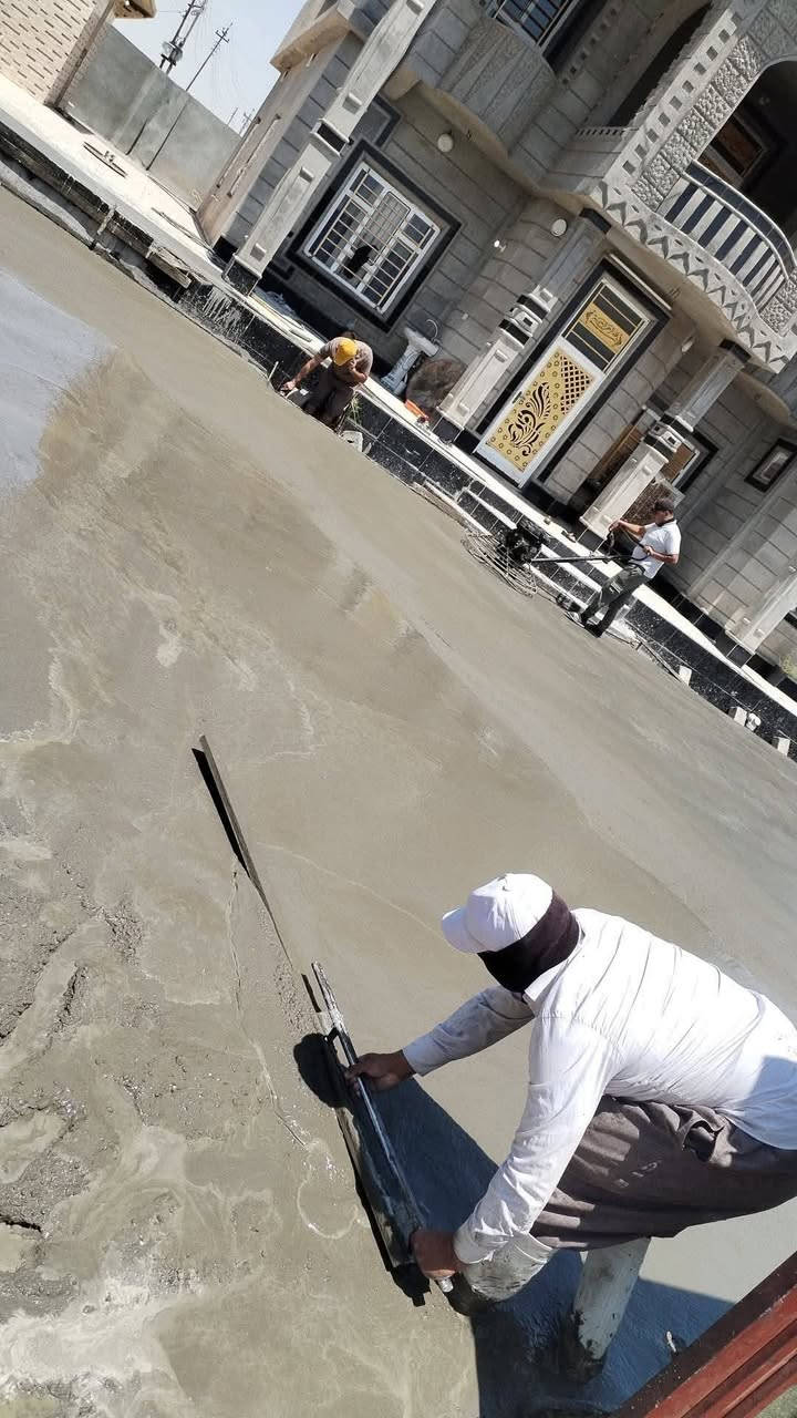 *بسم الله الرحمن الرحيم*
*وبعد التوكل على الله سبحانه وتعالى نعلن عن*  
*🔥 معمل كونكريت جاهز - اسمنت ماس 🔥*

نوفرلكم صب كونكريت جاهز لجميع الاعمال:
✅ *الاسطح* - تشطيب هليكوبتر ناعم ومستوي 100%
✅ *الارضيات والحوش والساحات والقدمات* - من القيارة إلى الشورة
✅ *الاساس والرفت* - باشراف هندسي مباشر
✅ *اسمنت ماس* - جودة عالية ومقاومة قوية

*مميزات شغلنا:*
1.  *كونكريت من المعمل مباشرة* - خلطات مضبوطة ونسب هندسية
2.  *كادر عمال مجانا(يتضمن عمال+سقال) 
3.  *التزام بالمواعيد* - نجيك بالوقت المضبوط ونخلصك بسرعة
*🎁 عرض خاص 🎁*  
*تصميم حديد الاساس الشريطي مجانا*  
لطابق واحد او اثنين او ثلاثة. 

شغلنا بالصور 👇 شوف النظافة والدقة

*للاستفسار والحجز:*  
*📞 ************

اللهم بارك لنا في رزقنا وبارك لزبائننا 🙏  

#معمل_كونكريت #اسمنت_ماس #صب_كونكريت #القيارة #الشورة
