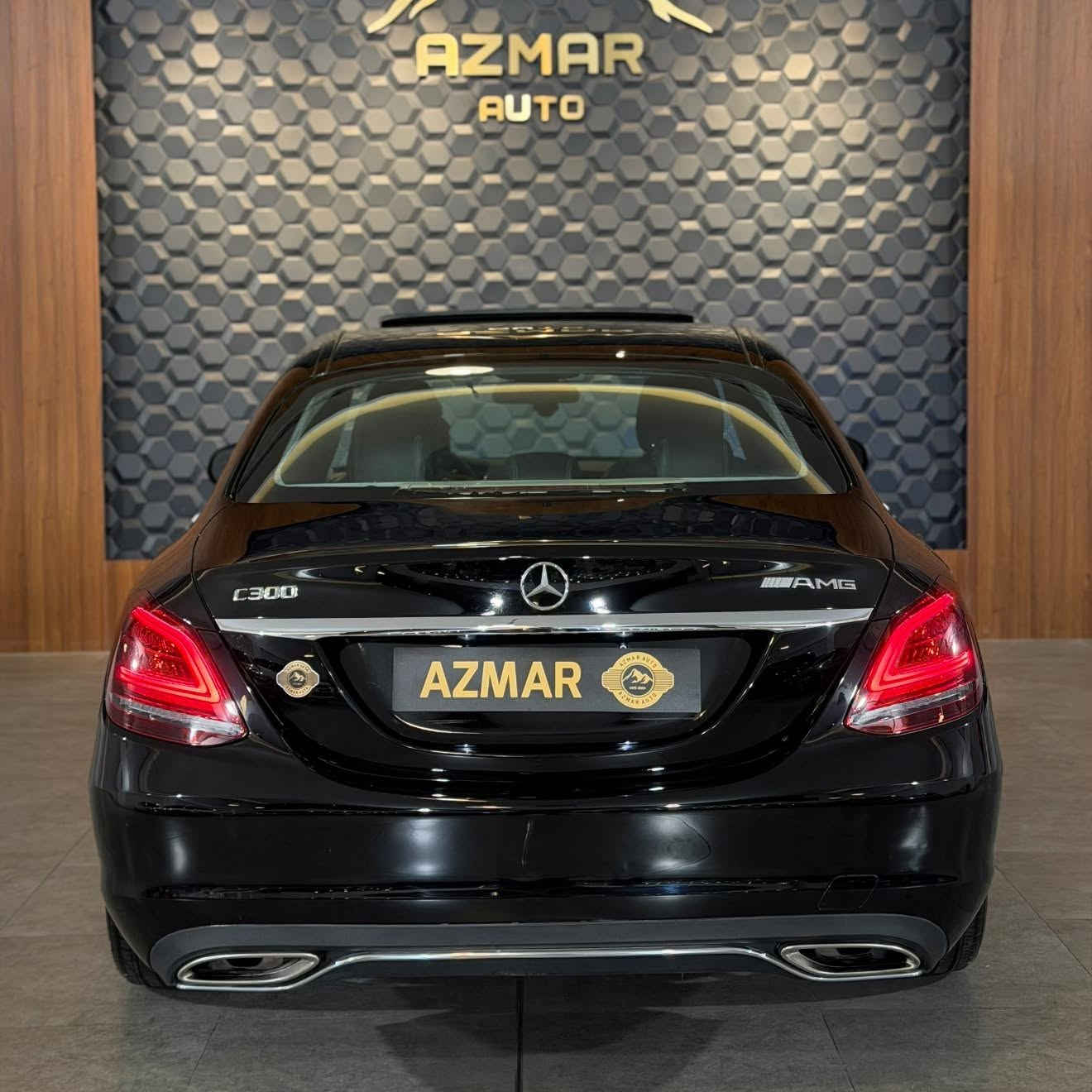 للبيع مارسدس C300 amg
موديل 2018

مواصفات فتحه وجلد وكشنات تدفئه وبصمات ورادار وخزن ولايتات لد وبعد هوايه مواصفات 

السياره واراد امريكي بيها جاملغ صبغ بدون دواخل بدون ايرباك
السيارة كير محرك كلشي بشرط بدون فتح او اي خلل

السعر : 198$ ورقة
للاستفسار : ***********
العنوان : السليمانية المعارض الجديده شركه (ازمر اوتو)

