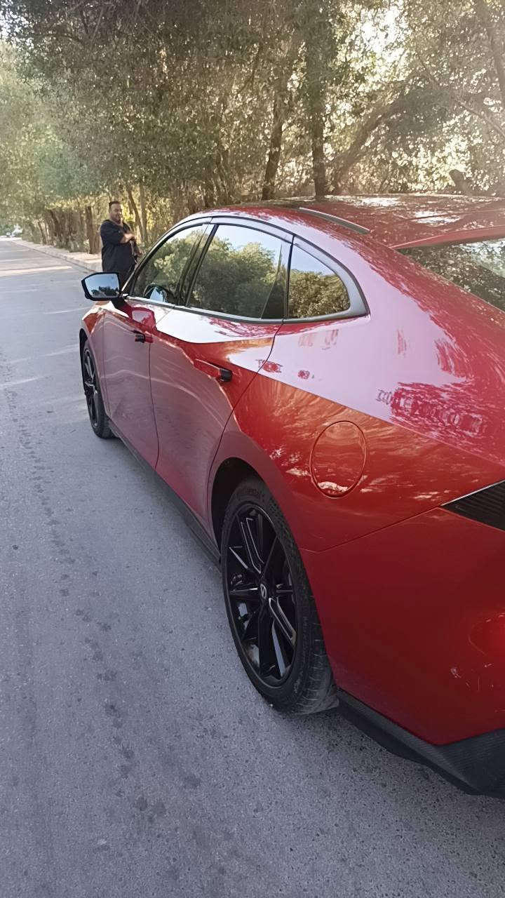 -شانجان UNI-V 2024
-الممشى 70الف km
-كفاله عامه 
-رقم شمالي وكاله ثاني يوم 
-مواصفات السياره معروفه 
.بانوراما 
.كشنات (كهربائي) جلد تبريد 
.تشغيل عن بعد 
.تحديد مسار
.كامره 360
.اوتو هولد
.سايد بريك كهربائي 
.محرك 1.5T
.حساسات خلفيه واماميه 
.السياره داخل ضمان الشركة 
.تسجيل فيديو كامرات السياره تلقائي للأمان 
.جنطه كهرباء 
.بريك طوارئ تلقائي
.قطعتين تبريد 
.وبعد هوايه مواصفات وانظمه ما ذكرتها
-السياره نظيفه جداً استخدام شخصي 
-السعر 140 وبيه مجال بسيط 
-للأستفسار :***********
-مكان السياره النجف الشرف
