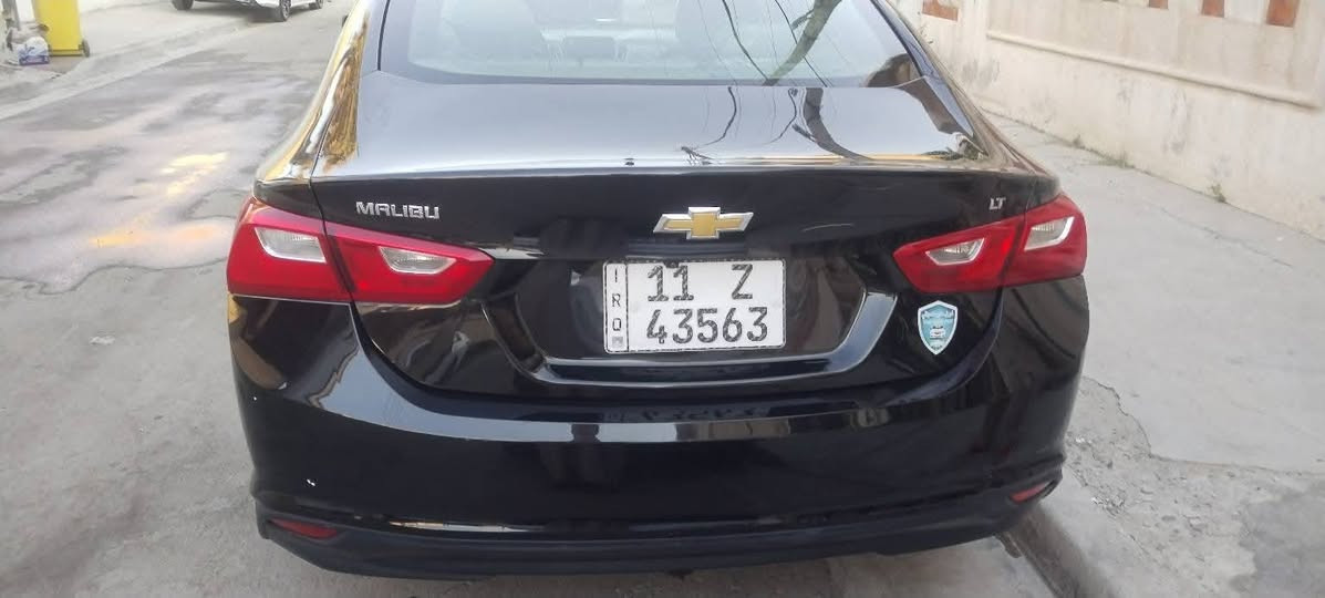 السلام عليكم من رخصت الادمن ماليبو وارد أمريكي ٢٠٢٣ بيه جاملغ أمامي يمنه بيه مكانات صبغ كما موظح بال سونار تخم تاير جديد صدر أمامي وخلفي جديد تبريد قطعتين مكان سيارة بغداد الغزالية شارع البدالة رقم الموبايل ***********او *********** سعره ١٢٥ بيه مجال مراوس ترهم
