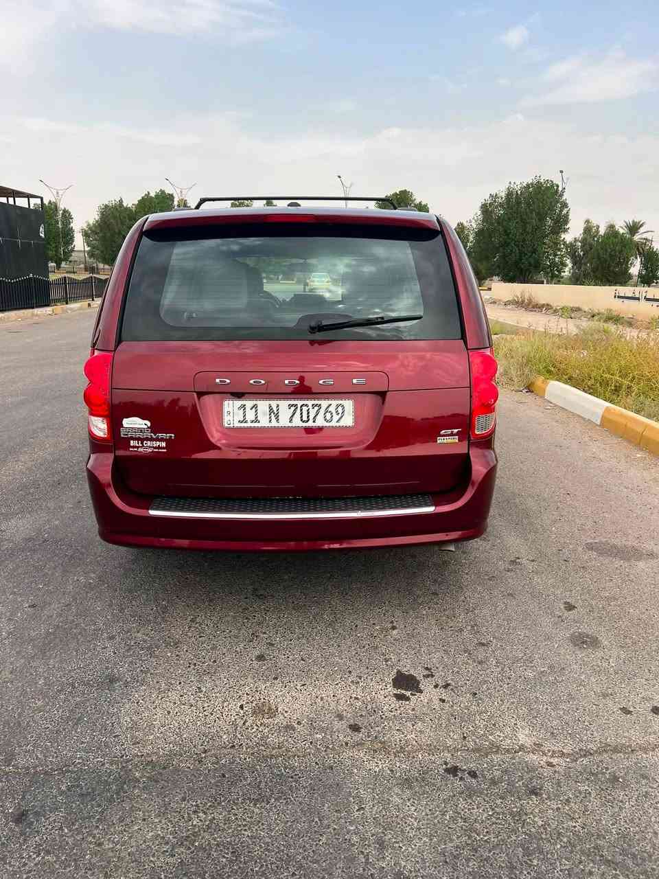 السلام وعليكم دوج كرفان موديل 18فئه GT فول موصفات رقم بسمي  سنويه ل31 هزه جديده بدون تبديل حادثها فقط دعاميه قطعتين اكلير امريكا بدون إرباك كير مكينه كفاله ماشيه 179 مايل للتواصل *********** *********** عنوان ديالى بلدروز السعر 170 بيها مجال بصيط
