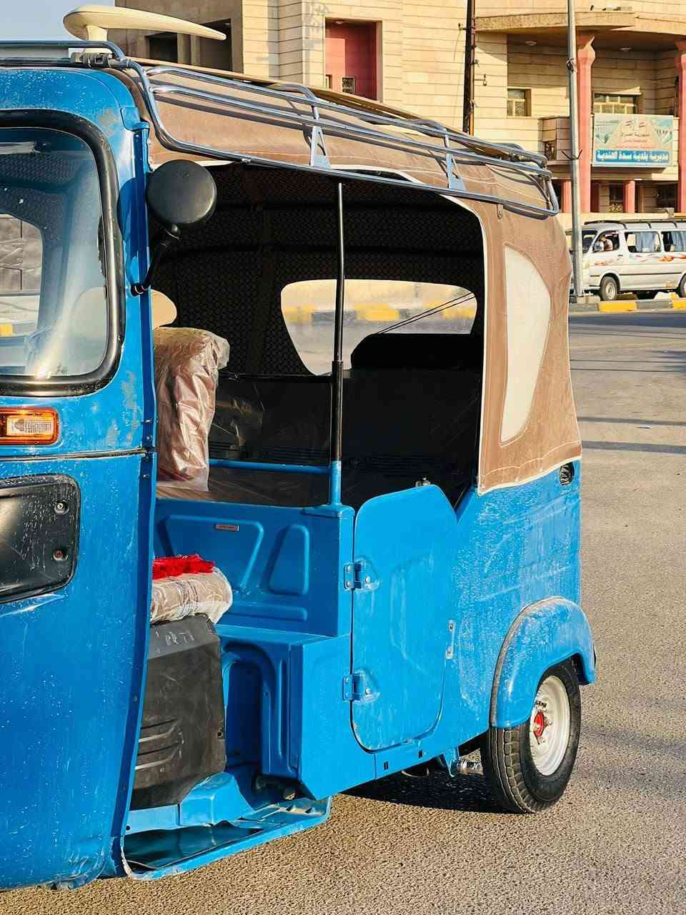 سلام عليكم تكتك لبيع موديل 21 رقم بسمي تكتك كامله بيه لغود اثنين مرشوشات جماليه ما بيهن ضربه مكان سده الهنديه تصال برقم *********** خاص ما اجواب
